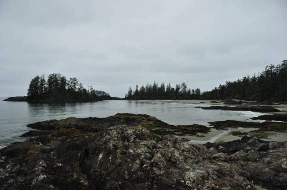 Pequena baía em Tofino, na costa oeste de Vancouver Island, litoral da British Columbia, oeste do Canadá